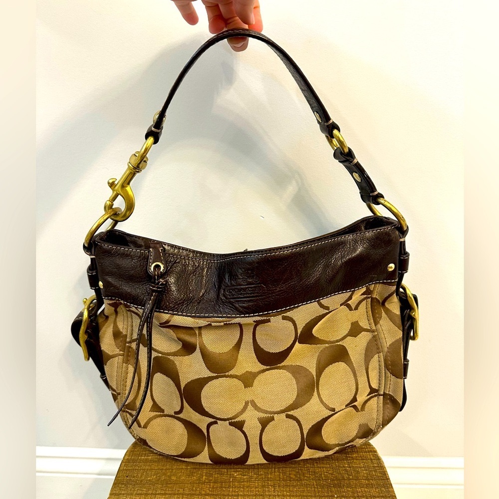 Coach Zoe Signature Hobo bag